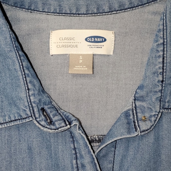Womens denim blue Old Navy small button down - Picture 7 of 12